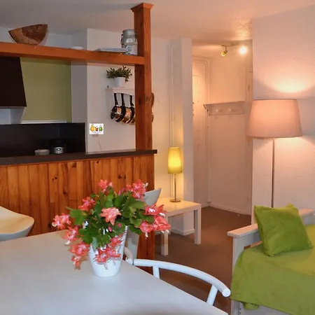 アパート Le Renne ベス・エ・サンタナステーズ