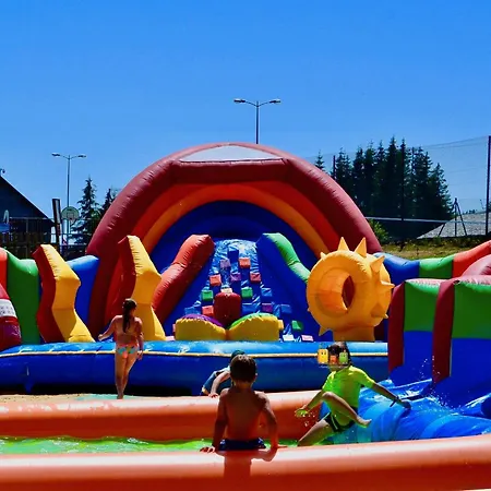 Le Renne アパート *